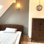 Grosses Monteurhaus Zur Alleinigen Nutzung In - Maximal 6 Personen - 4 Schlafzimmer Daire