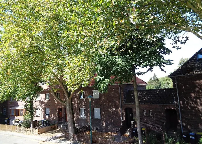 Grosses Monteurhaus Zur Alleinigen Nutzung In Duisburg - Maximal 6 Personen - 4 Schlafzimmer