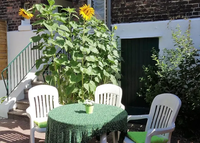 Big House In - Maximal 6 Persons With Garden * Duisburg